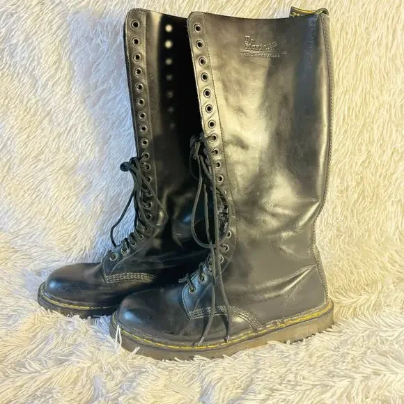 Vintage Doc Martens Men's Black 20 Hole Punk Combat Boots Vintage 2000Rare9